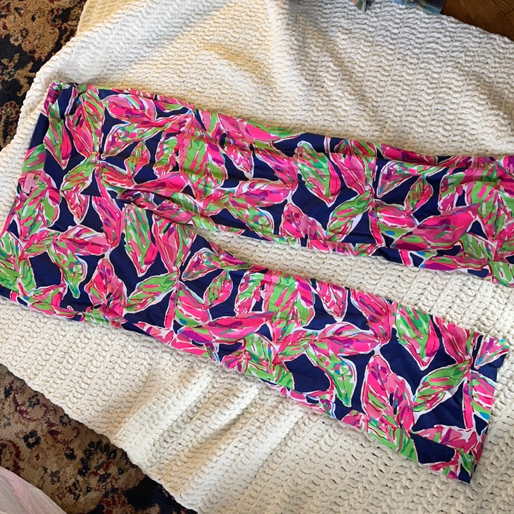 Lily Pulitzer floral yoga pants